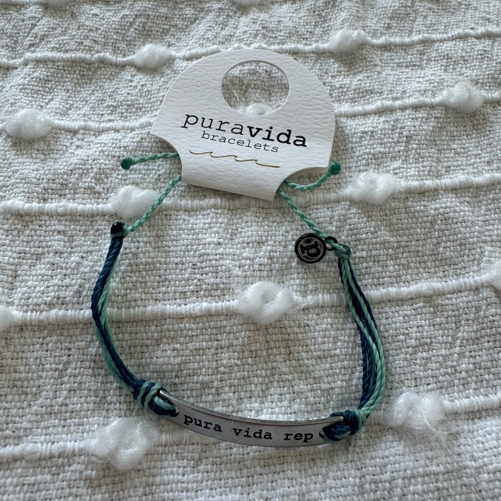 Pura Vida rep blue bracelet adjustable